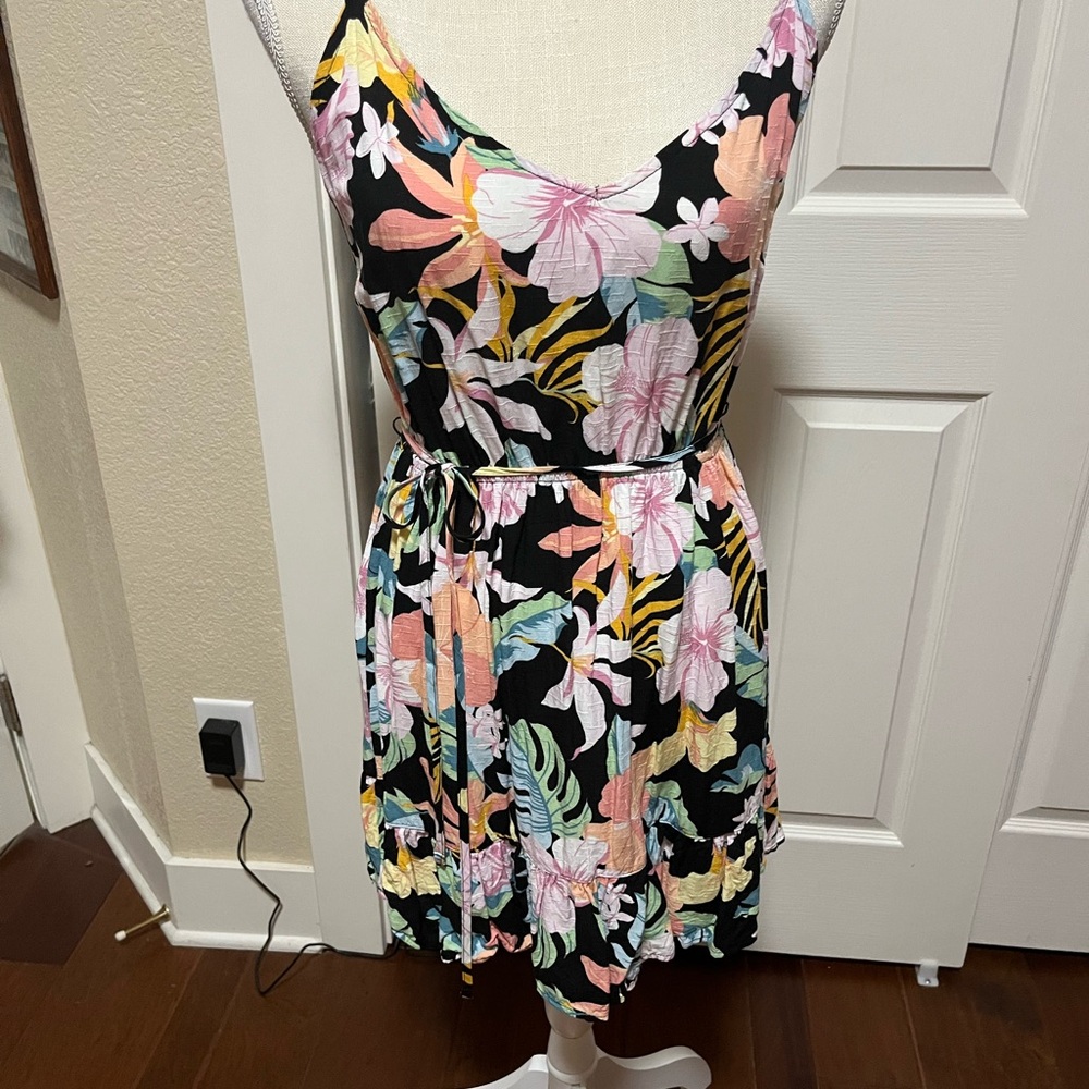 Hurley Floral Patterned Dress